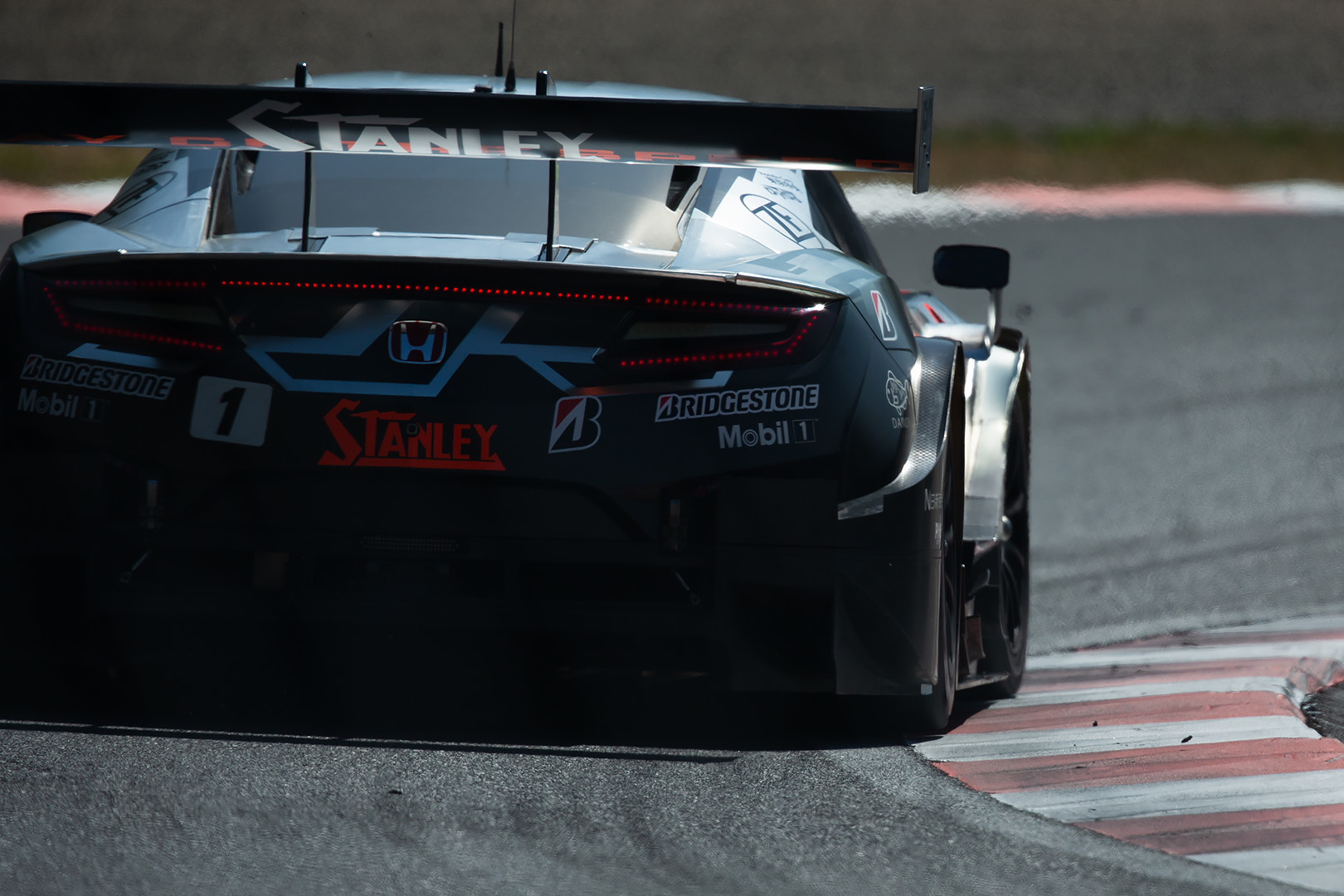 SUPER GT 岡山 GT500 その２_a0003166_00013558.jpg