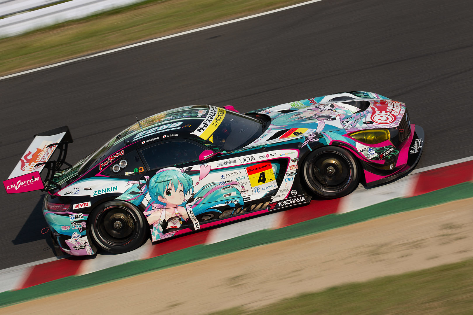 SUPER GT 鈴鹿 ＧＴ３００ その３_a0003166_00122372.jpg