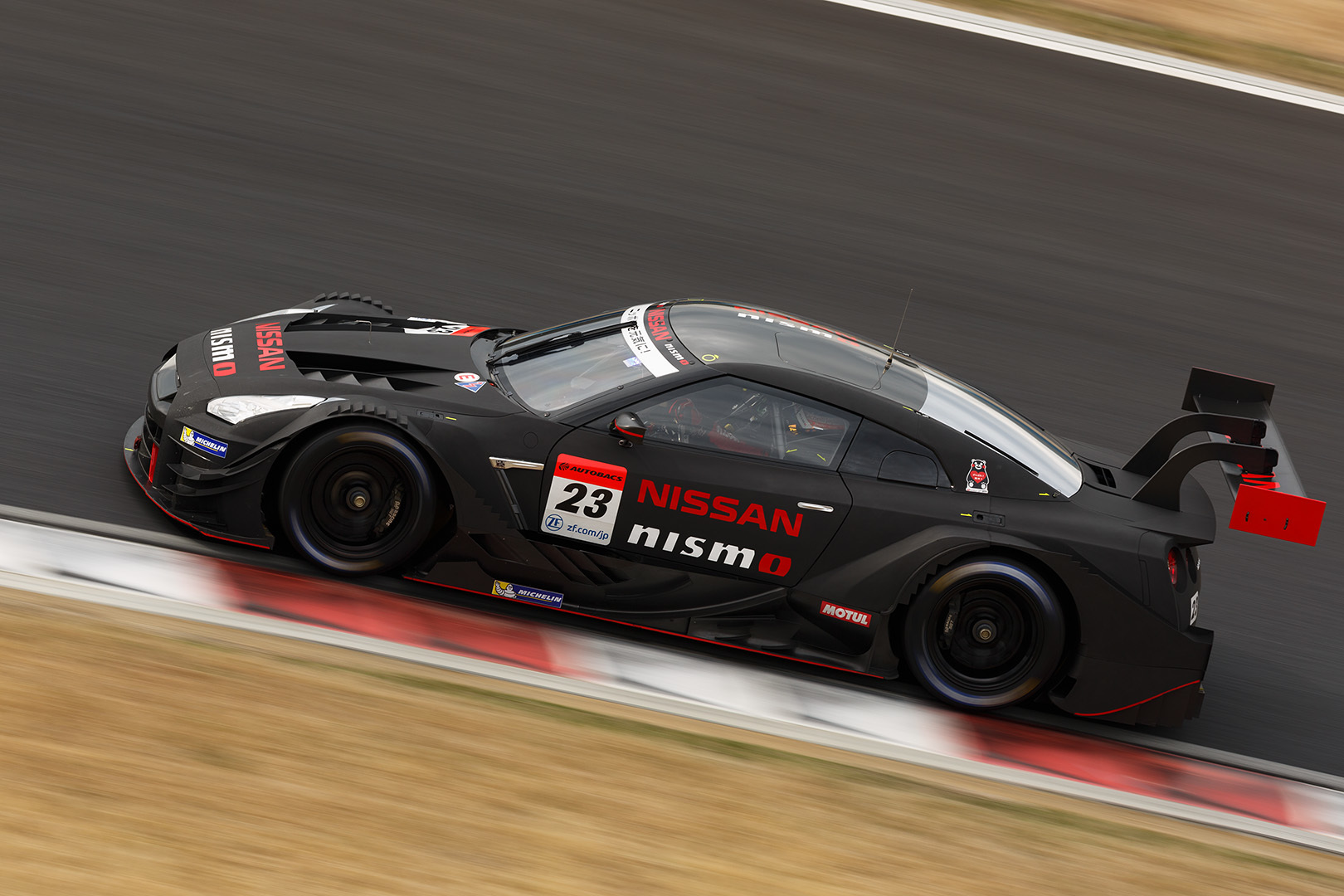 SUPER GT 岡山 テスト_a0003166_00332219.jpg