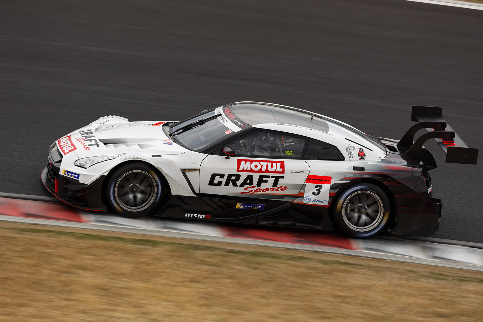 SUPER GT 岡山 テスト_a0003166_00332360.jpg