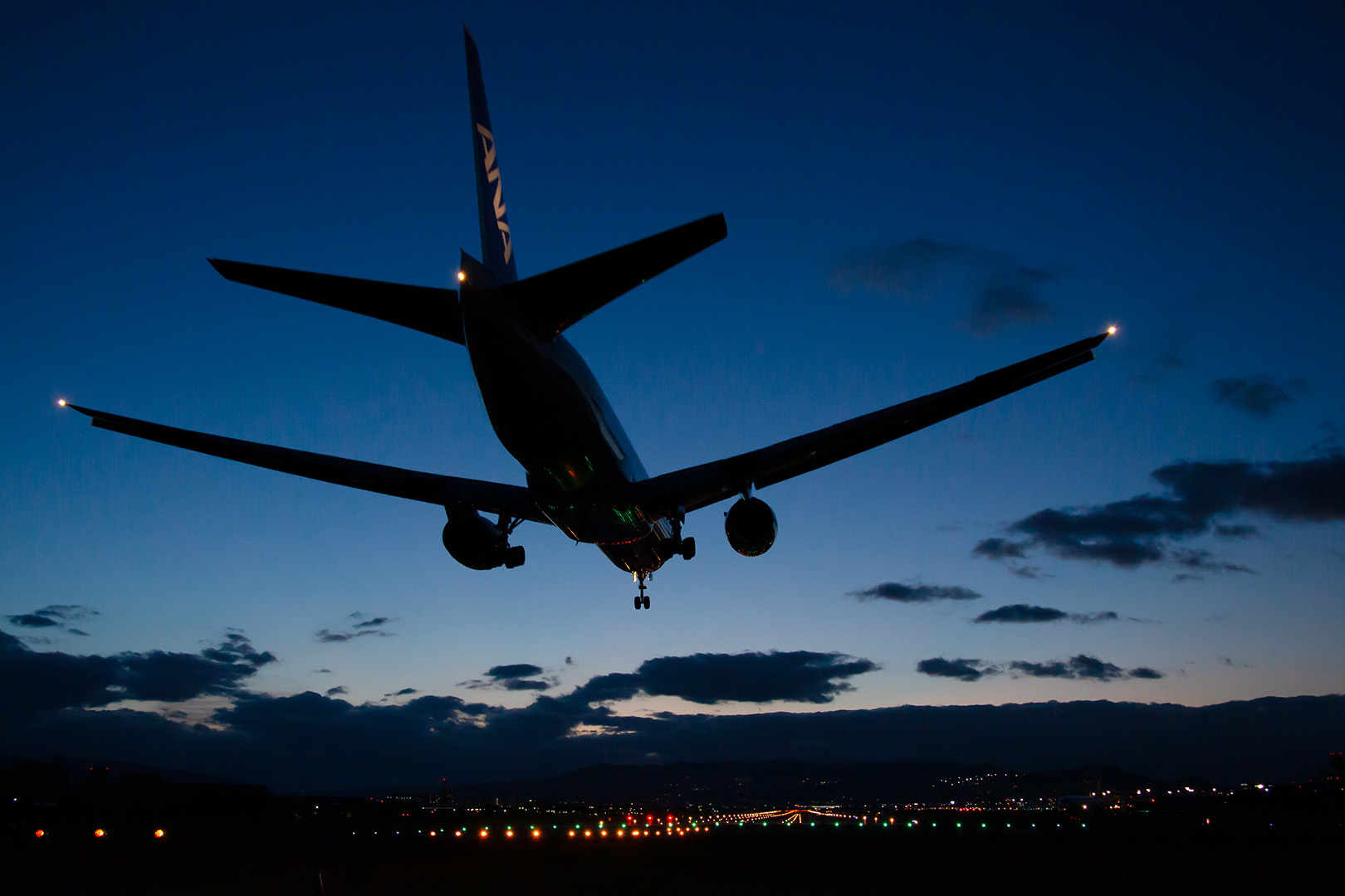 飛行機 夕焼け（伊丹空港、千里川）_a0003166_00431227.jpg