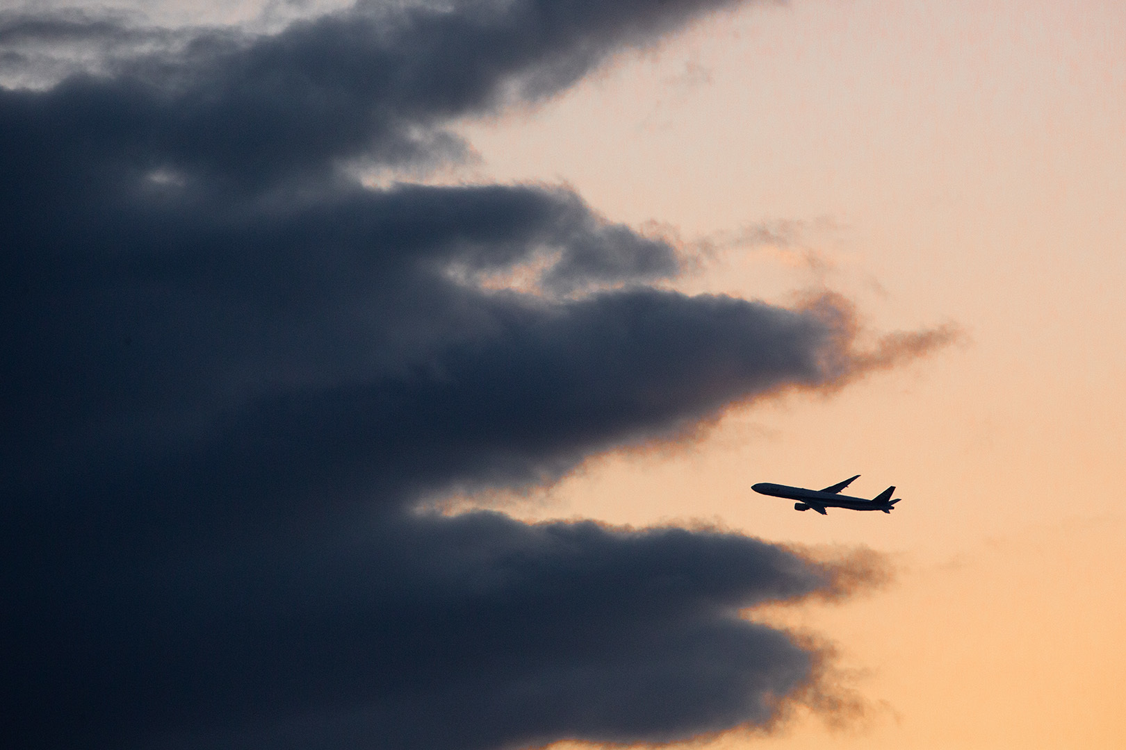 飛行機 夕焼け（伊丹空港、千里川）_a0003166_00453359.jpg
