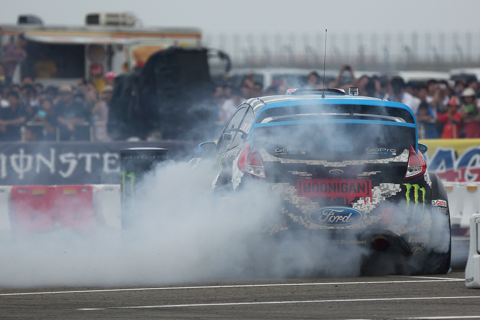 「KEN BLOCK\'s NAGOYA EXPERIENCE with D1GP」　の写真_a0003166_0125091.jpg