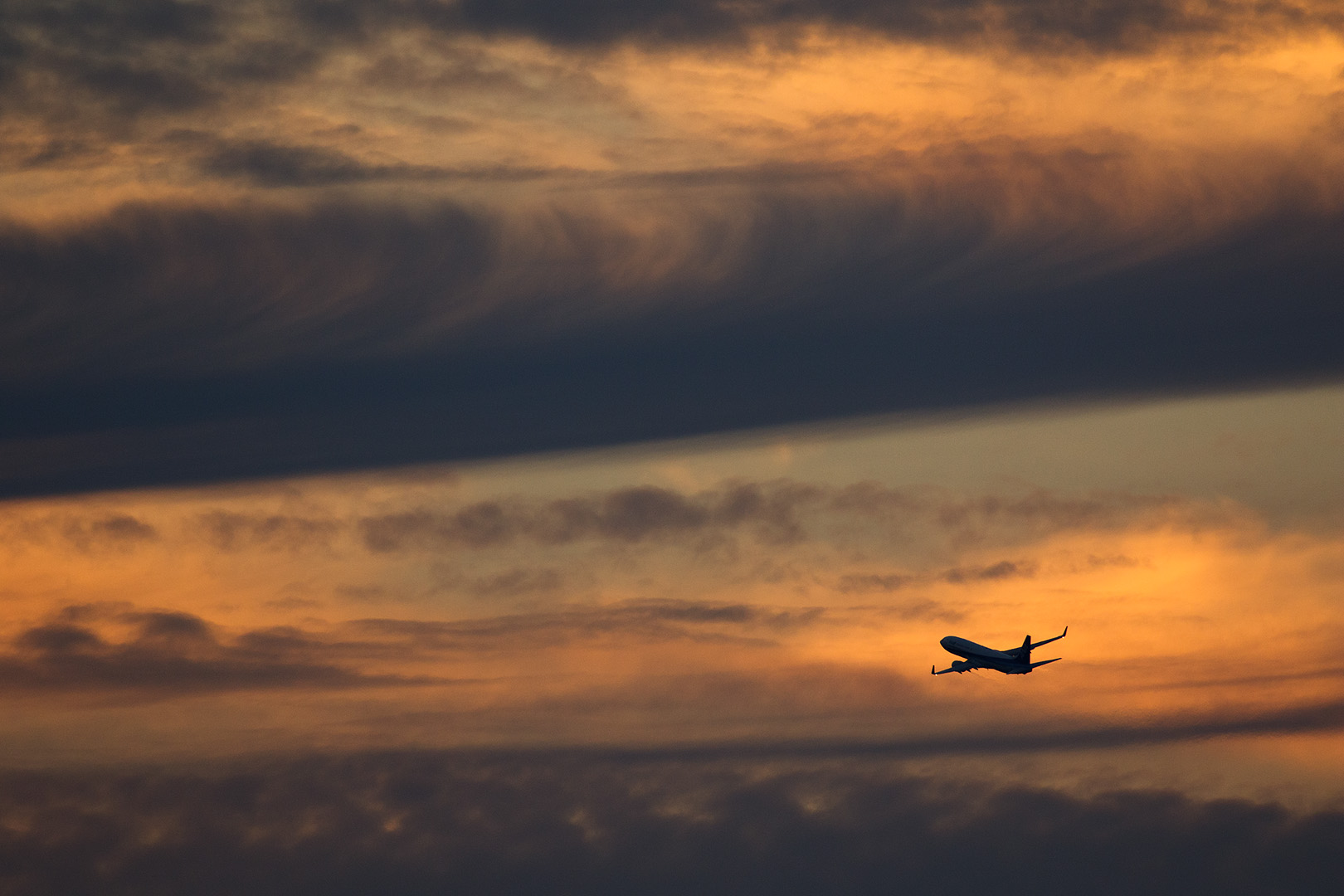 飛行機　夕焼け （伊丹空港 千里川）_a0003166_0193978.jpg