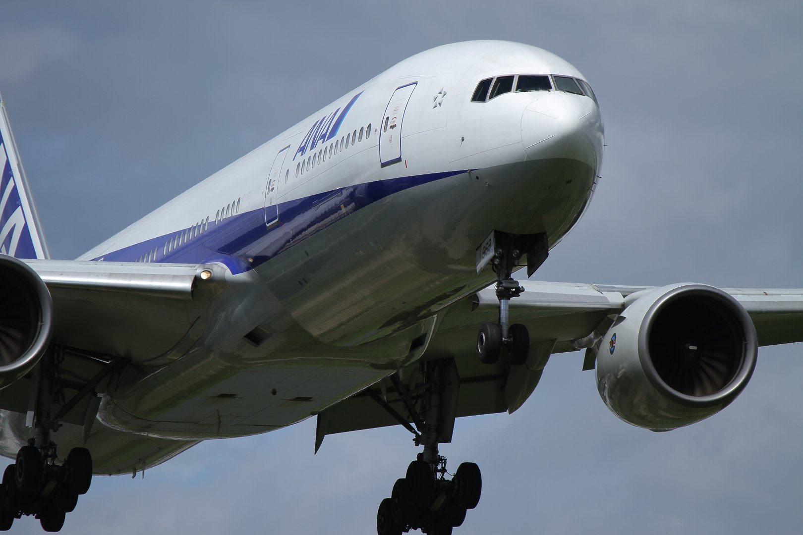 Ｂ７７７　（伊丹空港　猪名川堤防）_a0003166_0204210.jpg