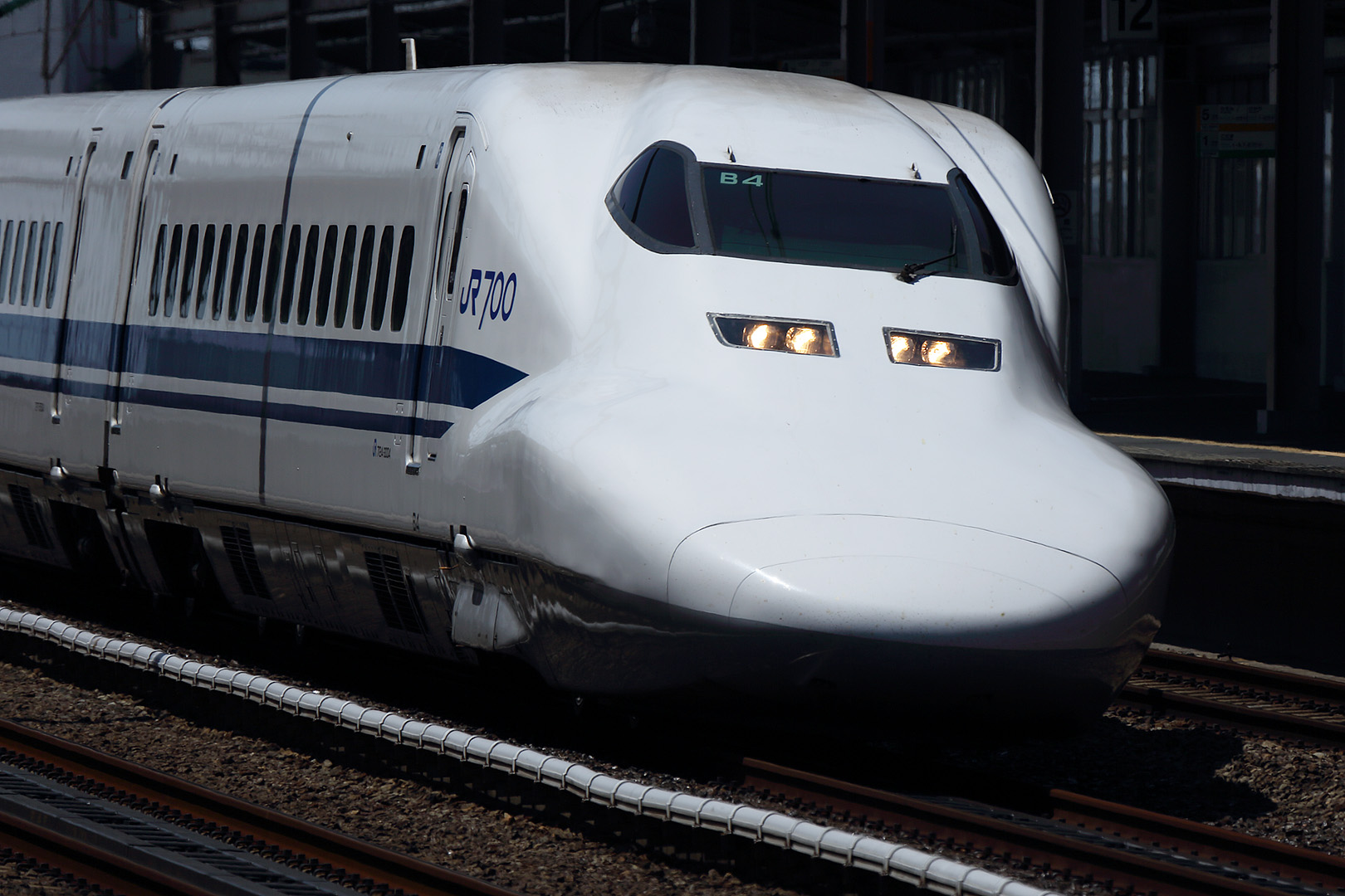 新幹線 （西明石駅）_a0003166_0225789.jpg