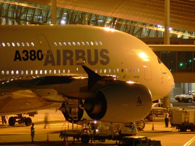 エアバスＡ３８０_a0003166_0375931.jpg
