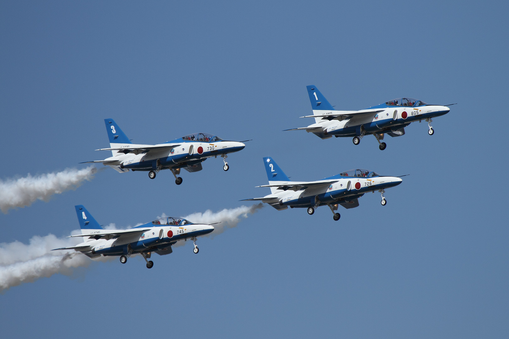 ブルーインパルス （小松基地航空祭）_a0003166_0421973.jpg