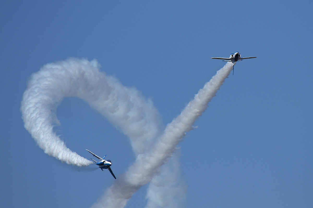 ブルーインパルス （小松基地航空祭）_a0003166_044333.jpg