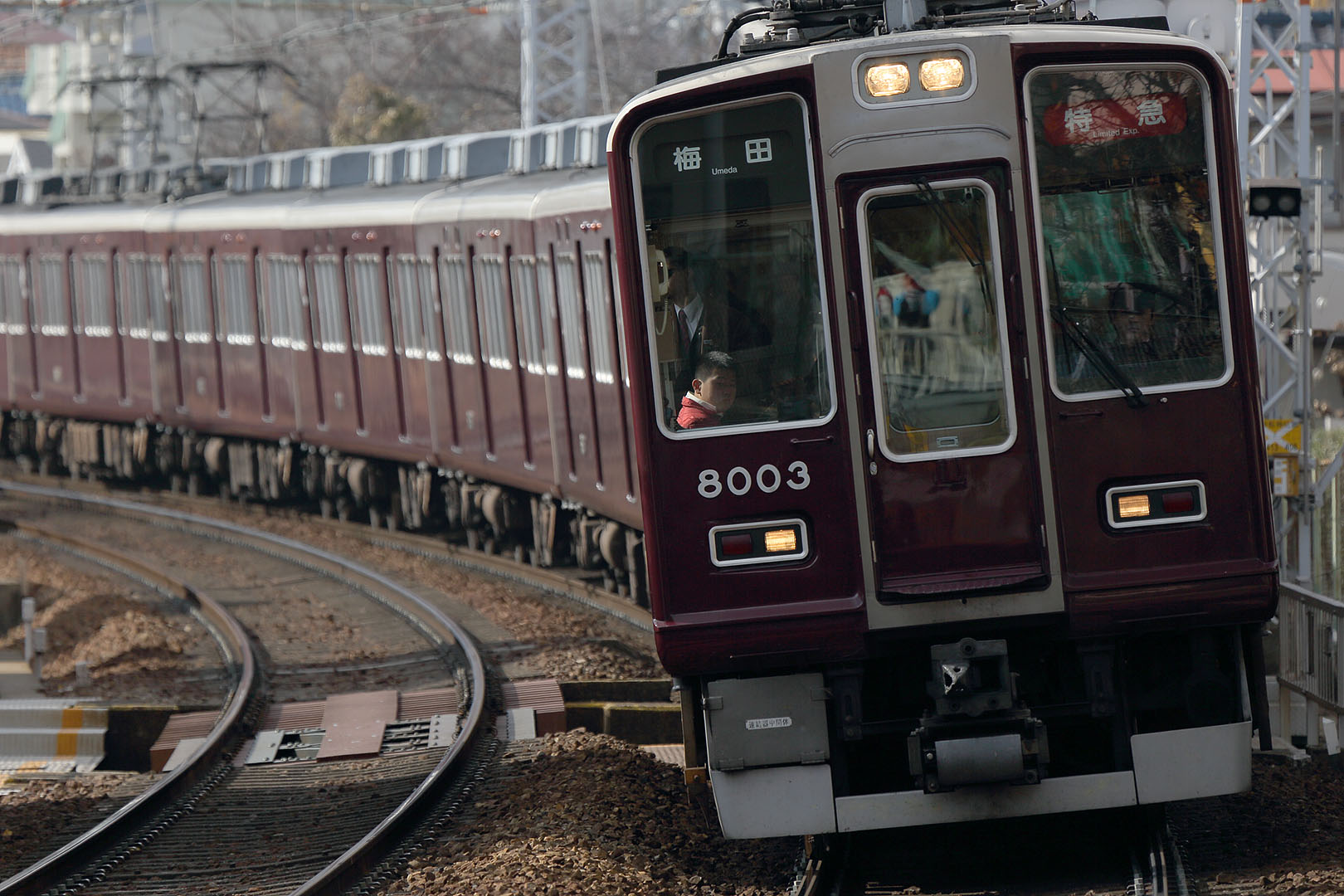 阪急 １０００系、西山天王山駅開業ヘッドマーク など（動画→十三の淀川鉄橋、写真→岡本)_a0003166_0494580.jpg