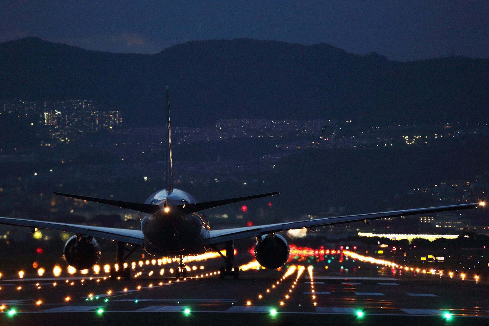 飛行機 夕暮れ　（伊丹空港、千里川）_a0003166_055184.jpg