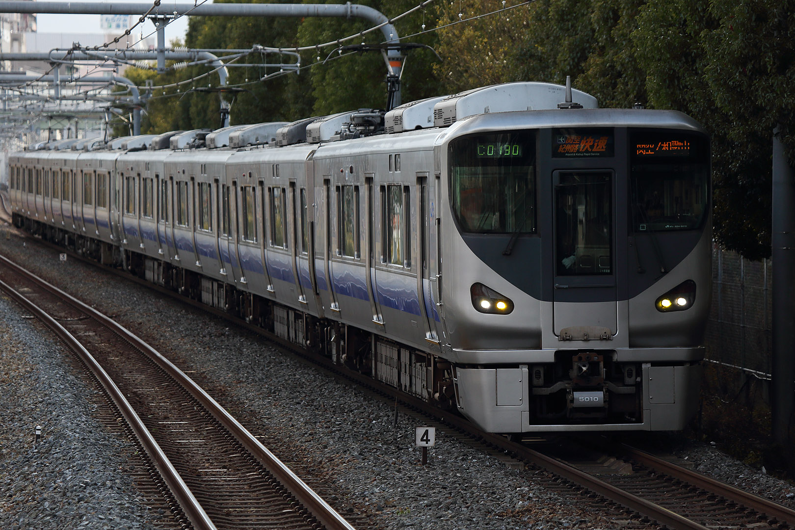 ＪＲ 大阪環状線 （桜ノ宮、大阪城公園）_a0003166_059742.jpg