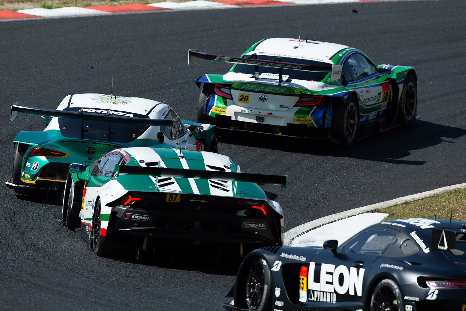 SUPER GT 岡山 GT300 その２_a0003166_09475774.jpg