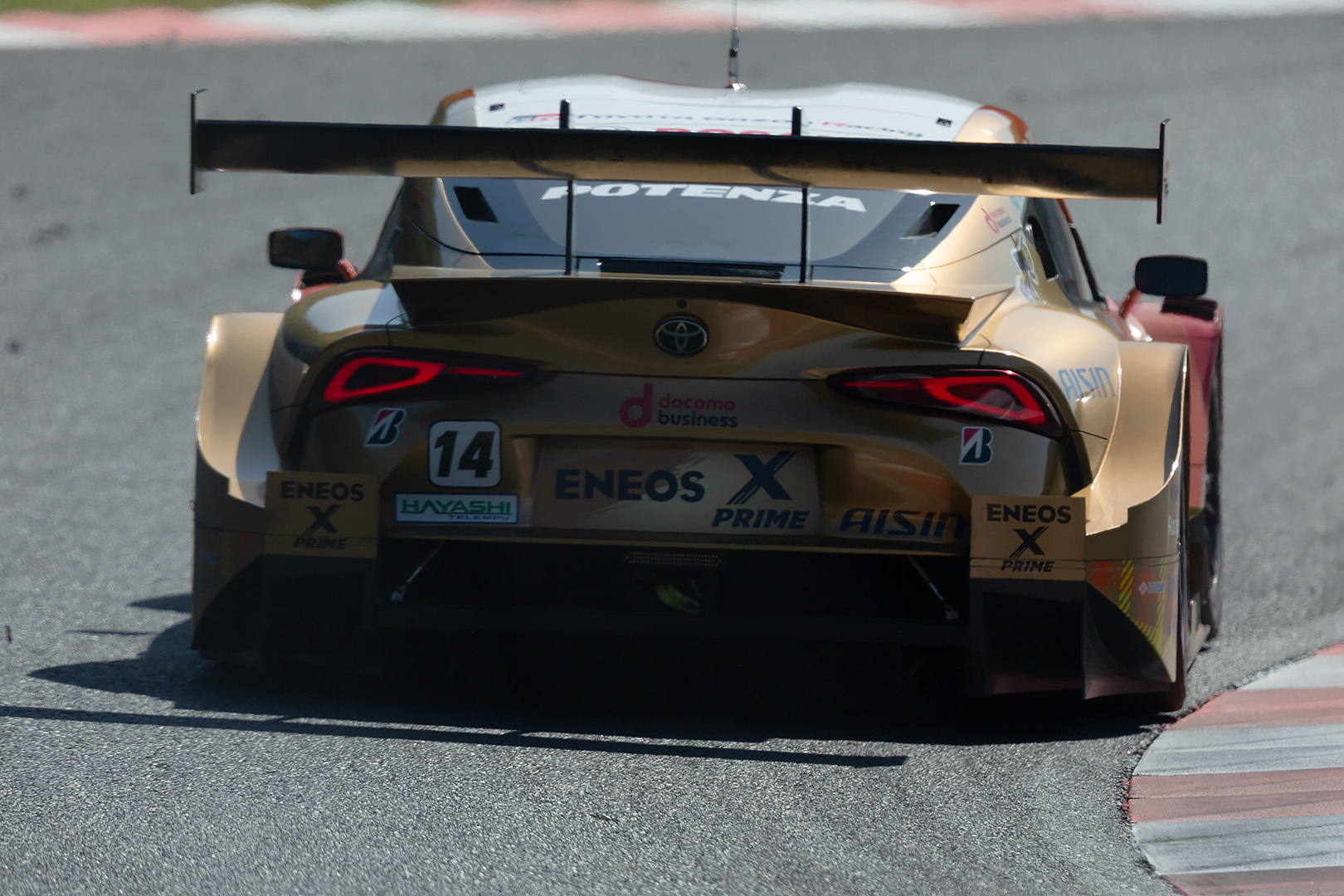SUPER GT 岡山 GT500 その１ _a0003166_09512903.jpg