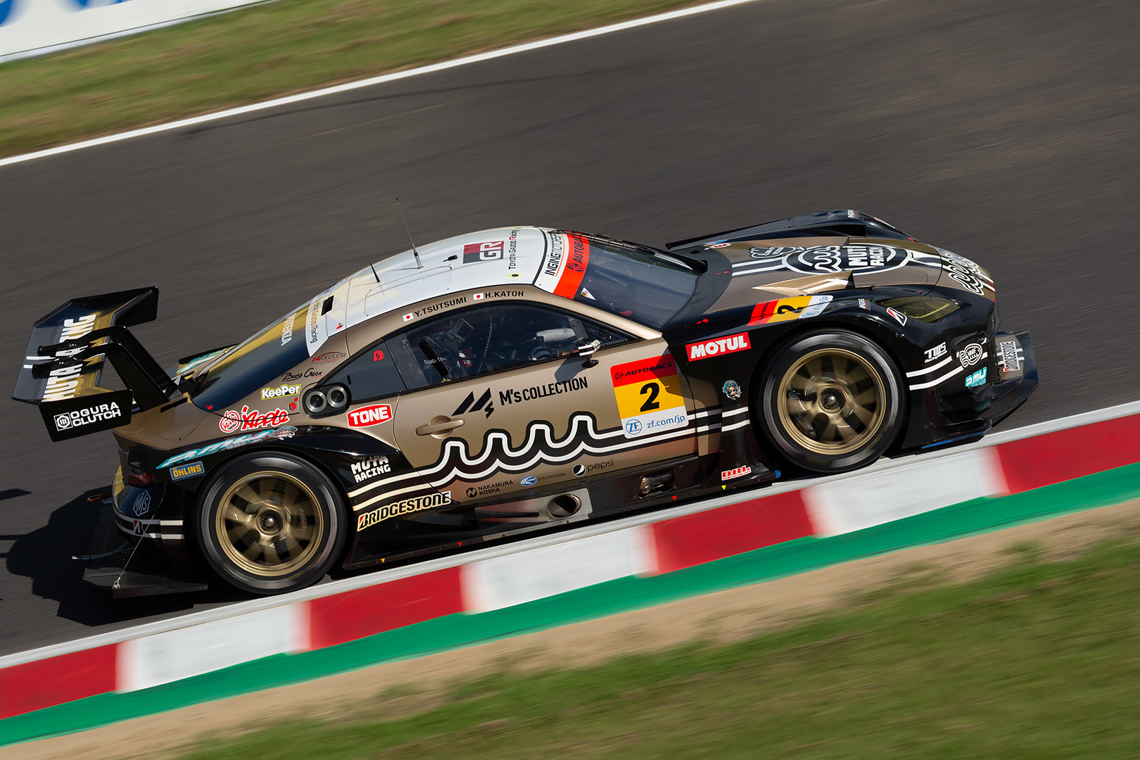SUPER GT 第5戦 鈴鹿 GT300 その３_a0003166_10254871.jpg