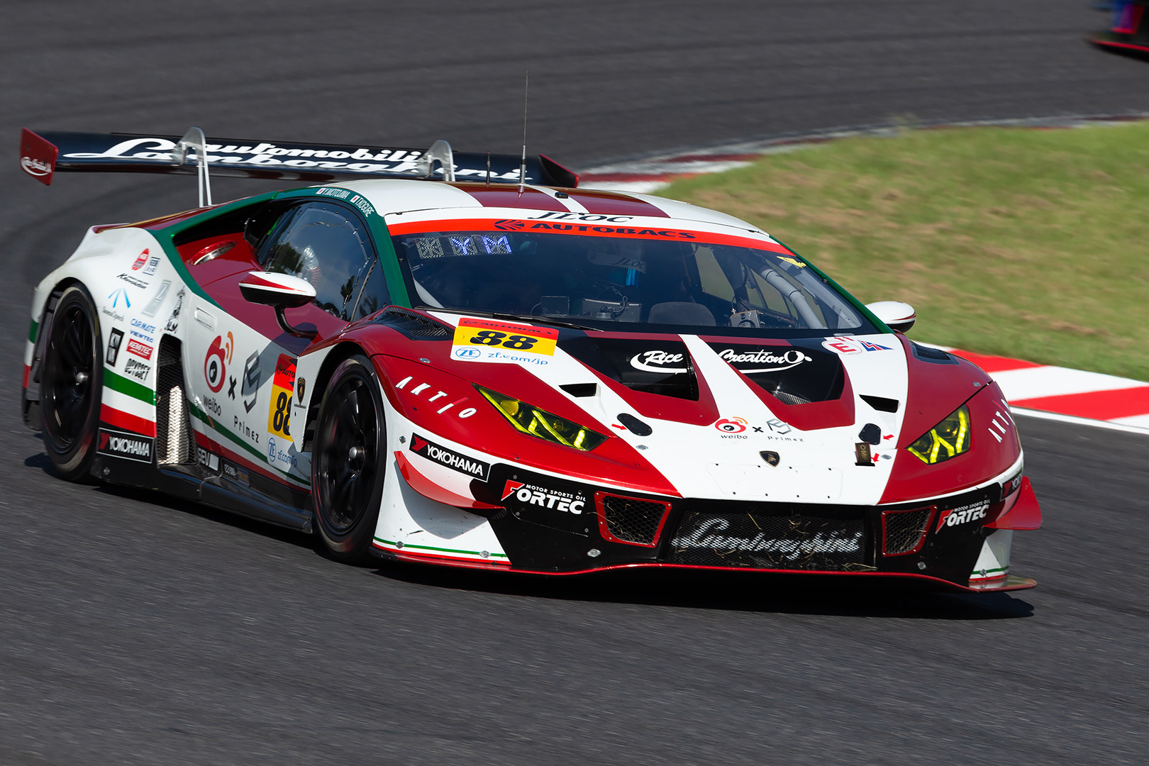 SUPER GT 第5戦 鈴鹿 GT300 その３_a0003166_10263205.jpg