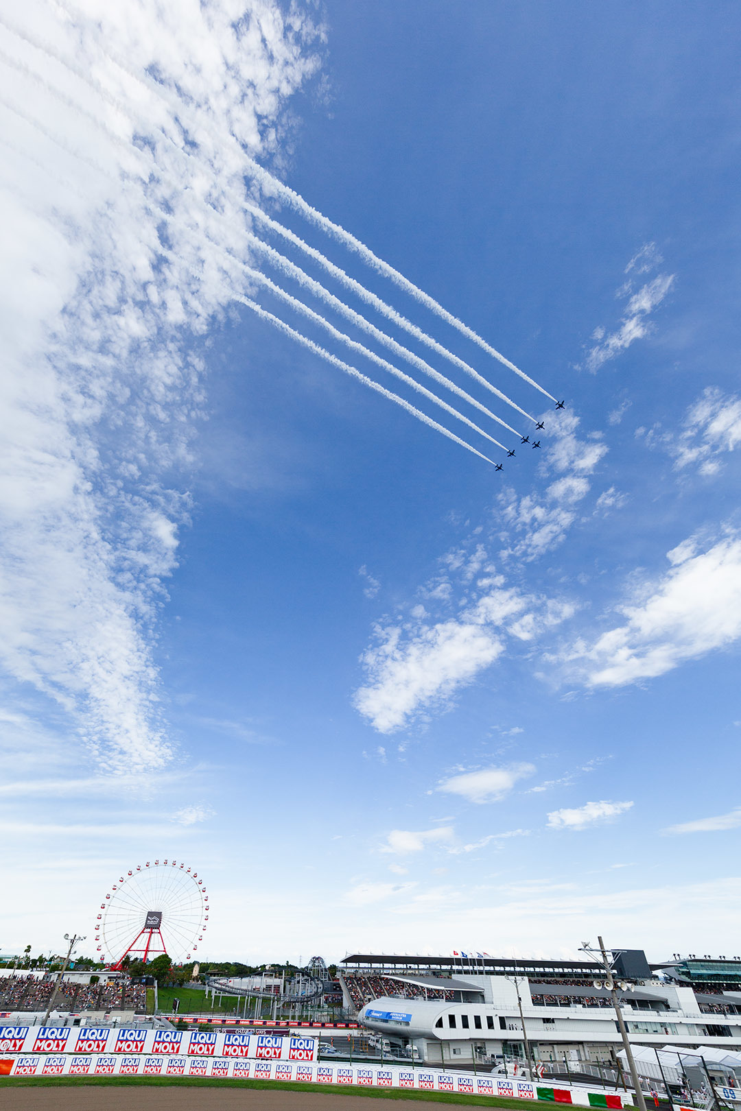 ブルーインパルス 鈴鹿サーキット （その１ 予行）_a0003166_10331626.jpg