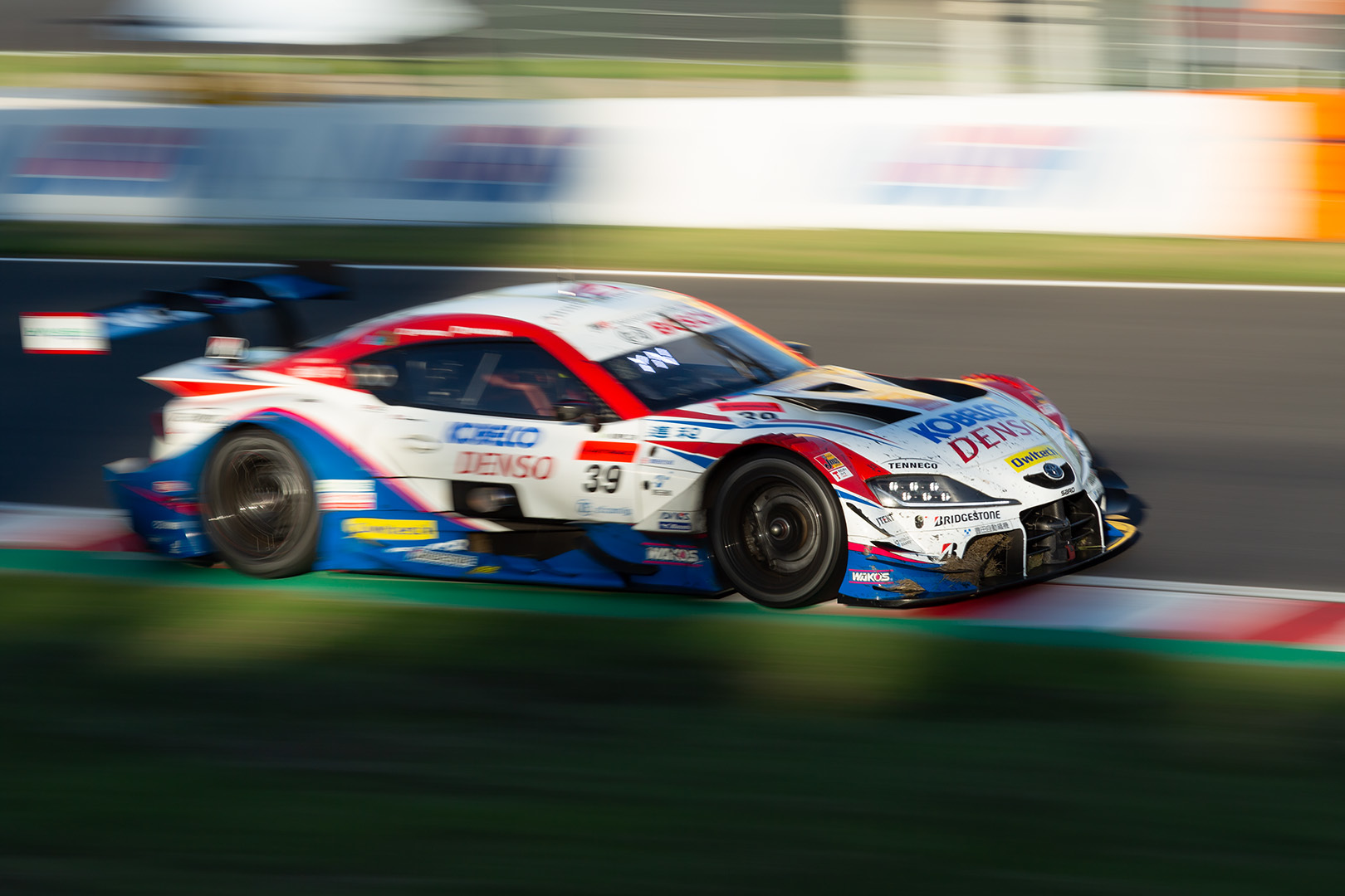 SUPER GT 第5戦 鈴鹿 GT500 その２_a0003166_10333808.jpg