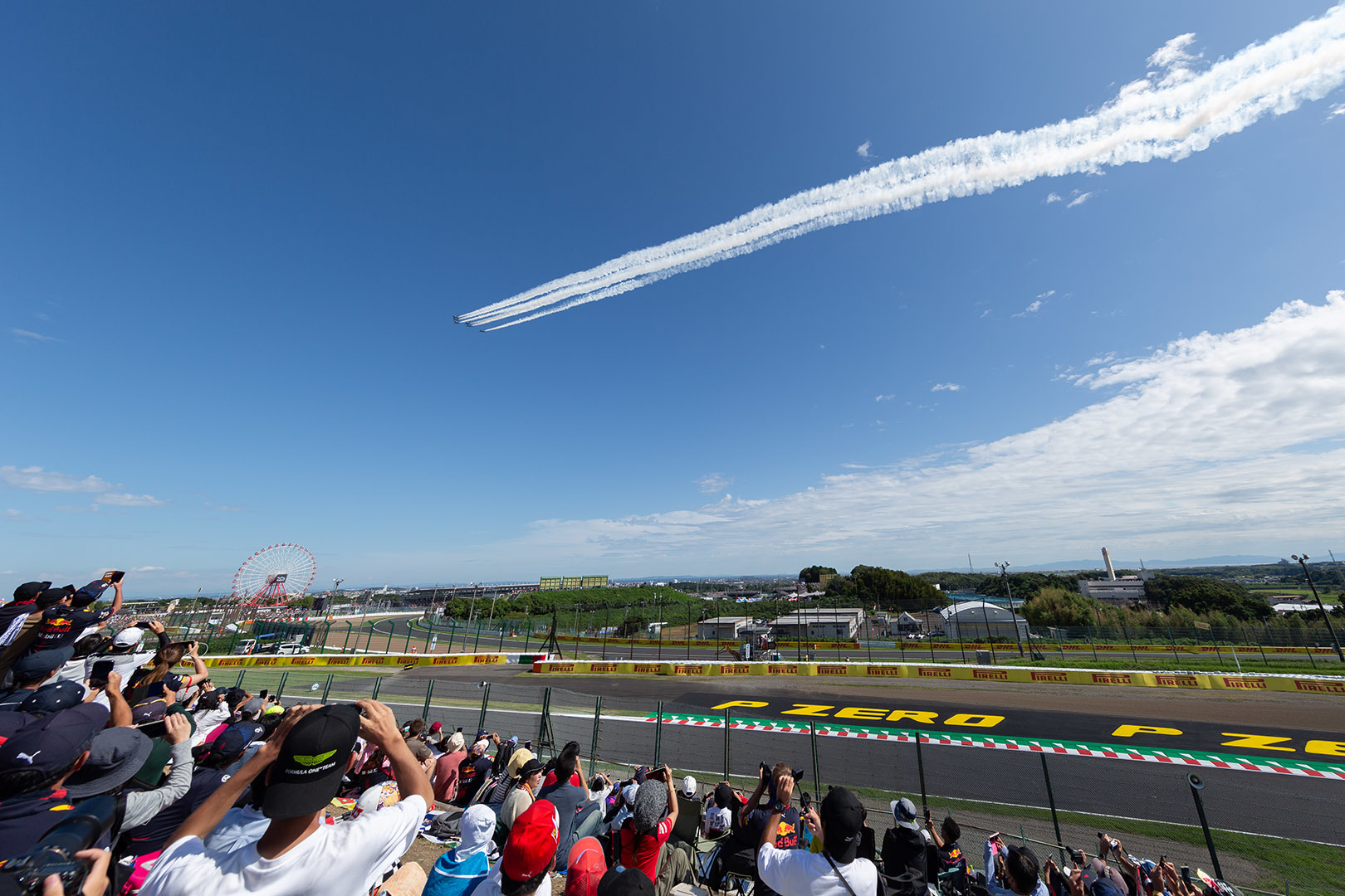ブルーインパルス 鈴鹿サーキット （その２ 決勝日）_a0003166_10372623.jpg