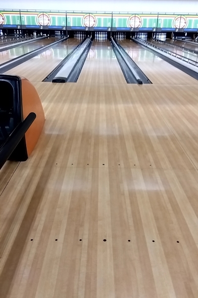 ボウリング場巡り　E-BOWLトマト西宮_a0003166_10451195.jpg