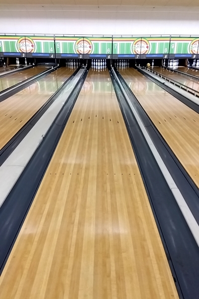 ボウリング場巡り　E-BOWLトマト西宮_a0003166_10465752.jpg