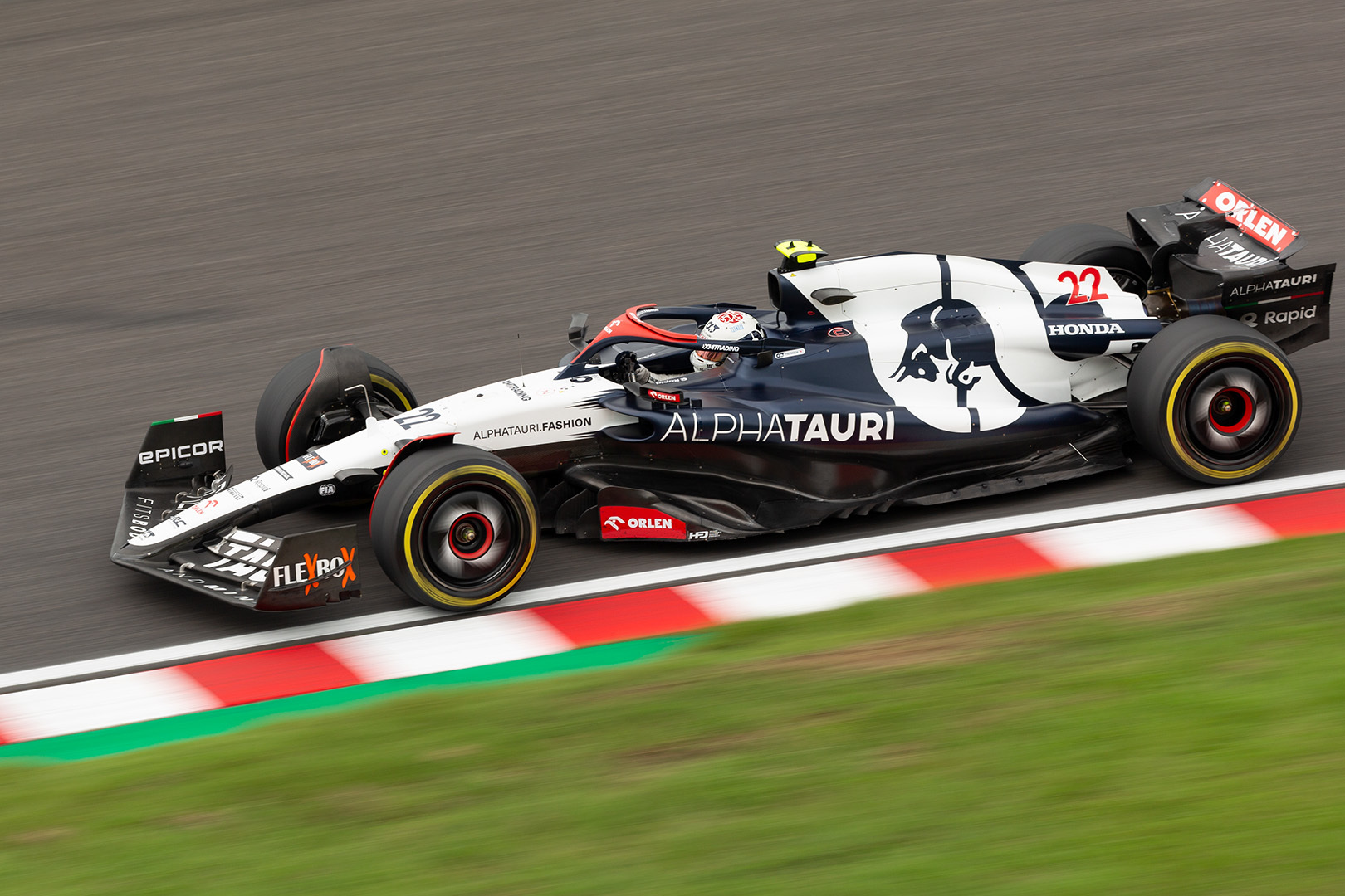 F1 角田裕毅 いろんな構図_a0003166_10561535.jpg