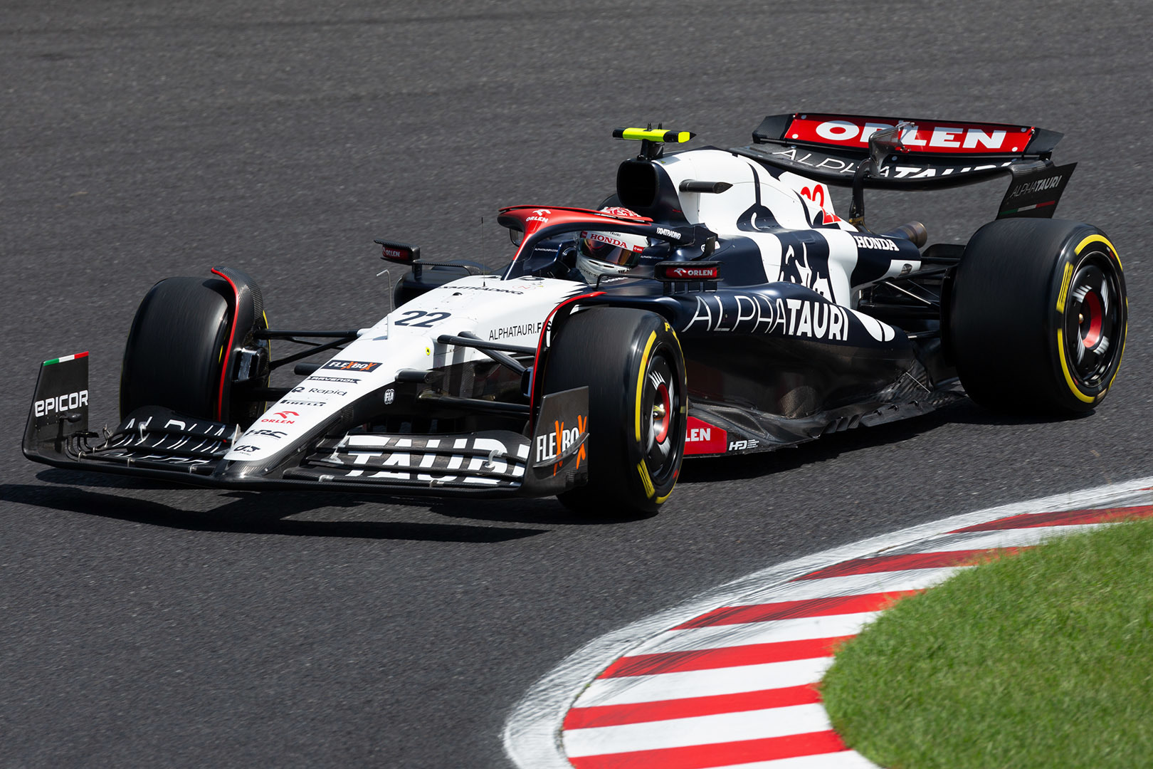 F1 角田裕毅 いろんな構図_a0003166_10563932.jpg