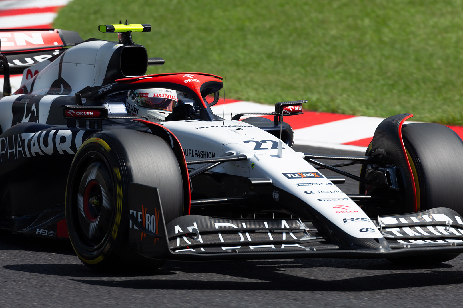 F1 角田裕毅 いろんな構図_a0003166_10564773.jpg