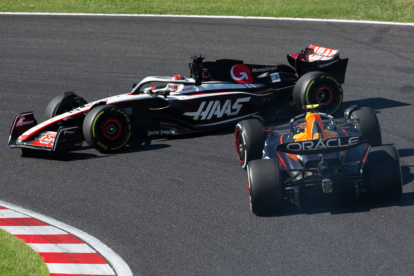 F1 鈴鹿 ぺレスとヒュルケンベルグの接触_a0003166_11050600.jpg