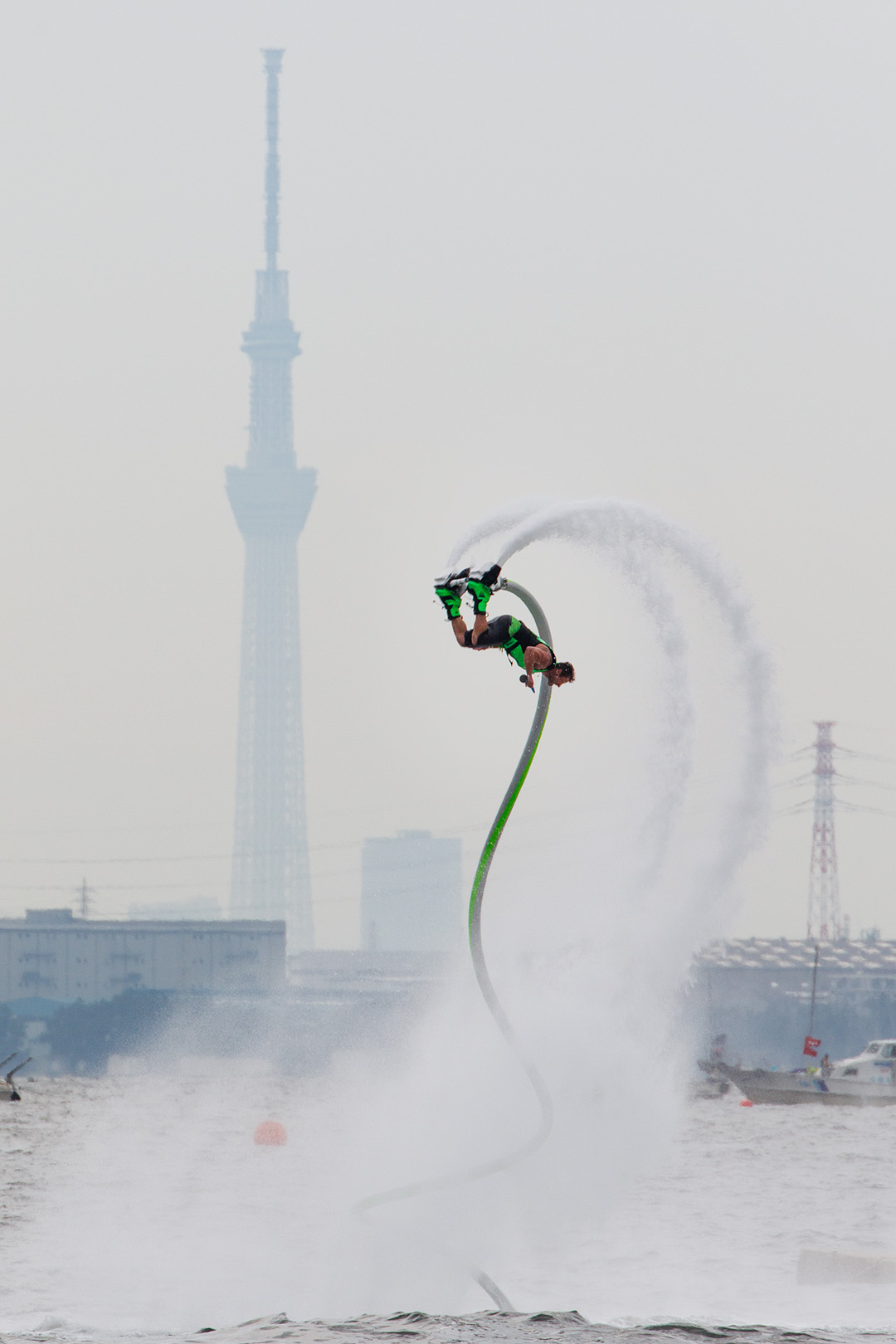 レッドブル エアレース_a0003166_1110663.jpg