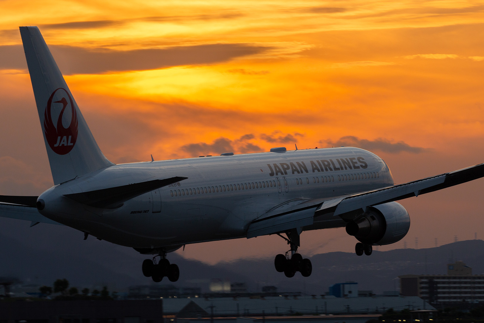 大阪空港 伊丹空港 夕焼け_a0003166_11153905.jpg
