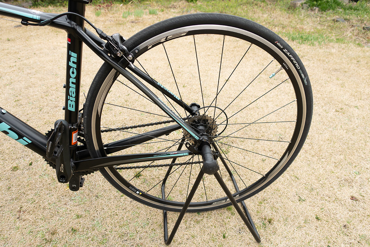 自転車のホイールとタイヤを交換しました！前後で５００ｇ軽量化_a0003166_11215938.jpg