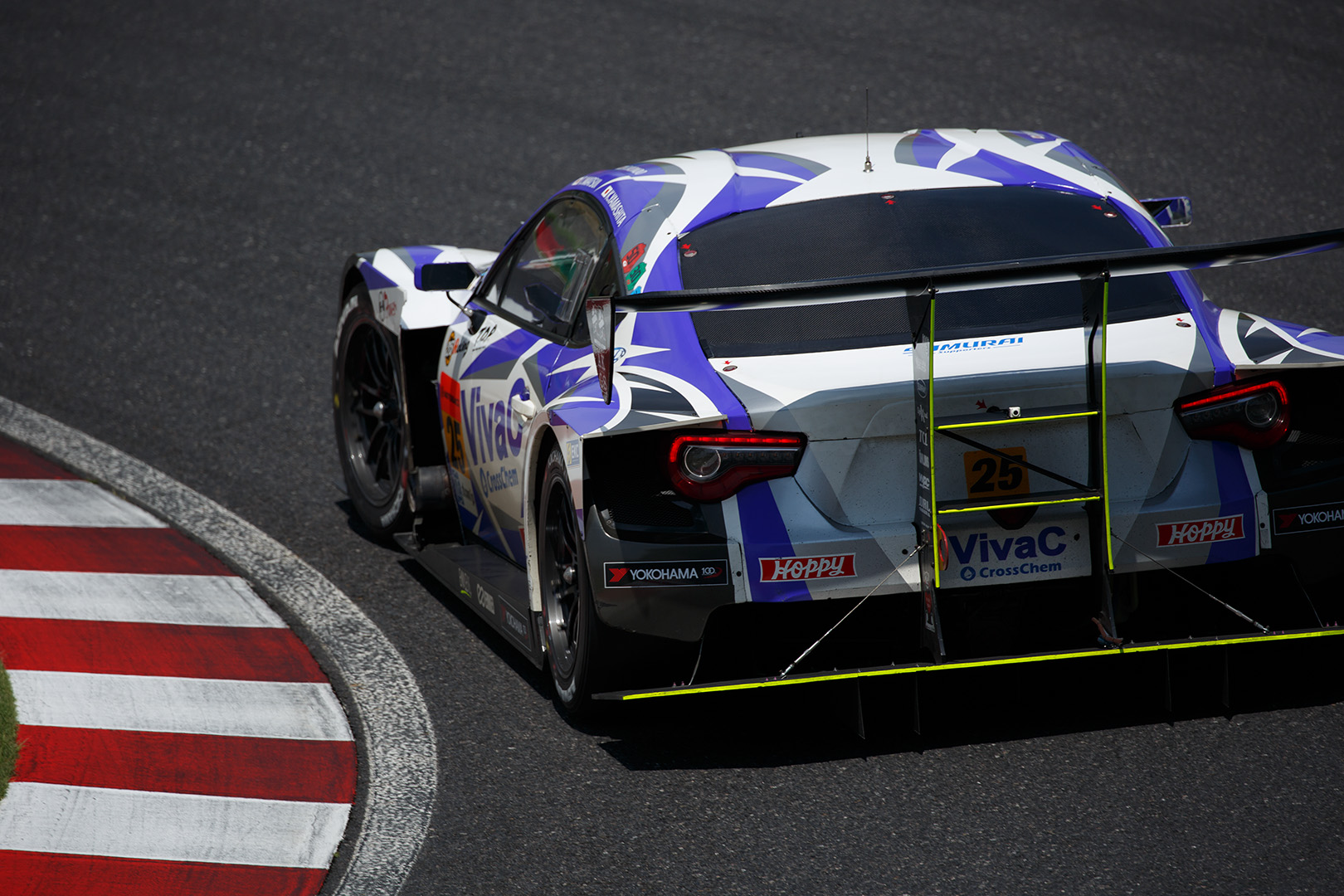 SUPER GT 鈴鹿 ＧＴ３００_a0003166_11232443.jpg