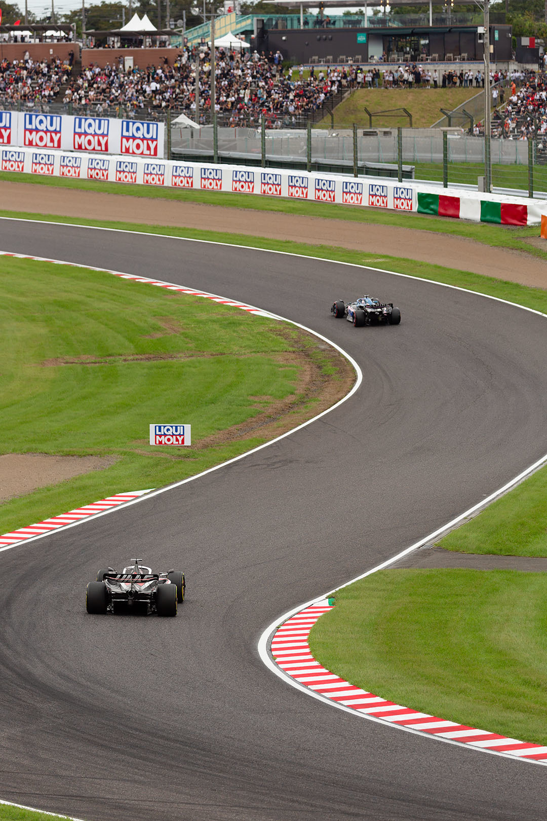 F1 鈴鹿 Ｓ字、逆バンクなど_a0003166_11253293.jpg