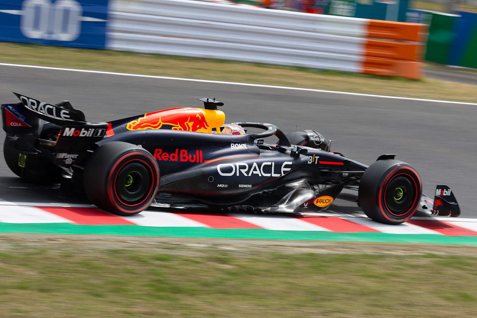 F1 日本GP FP3 レッドブル フェルスタッペン、ぺレス_a0003166_11413326.jpg