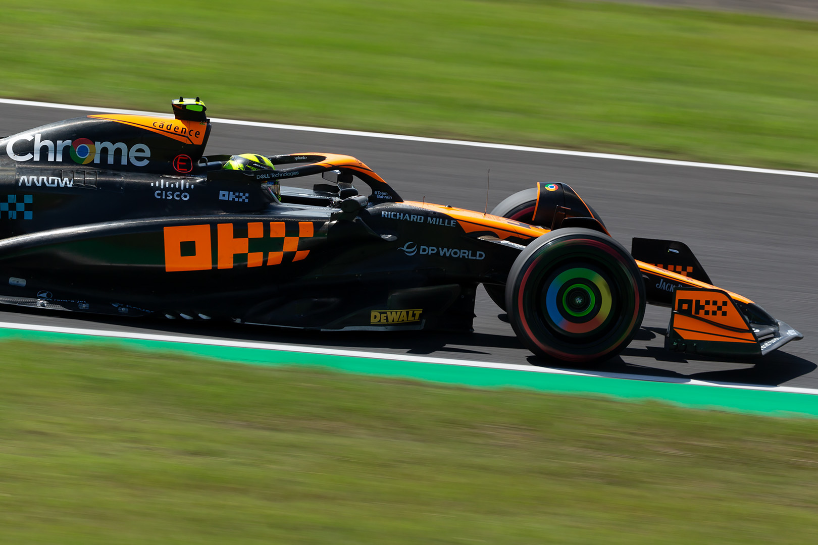 F1 マクラーレン ノリス、ピアストリ（鈴鹿サーキット）_a0003166_11443650.jpg