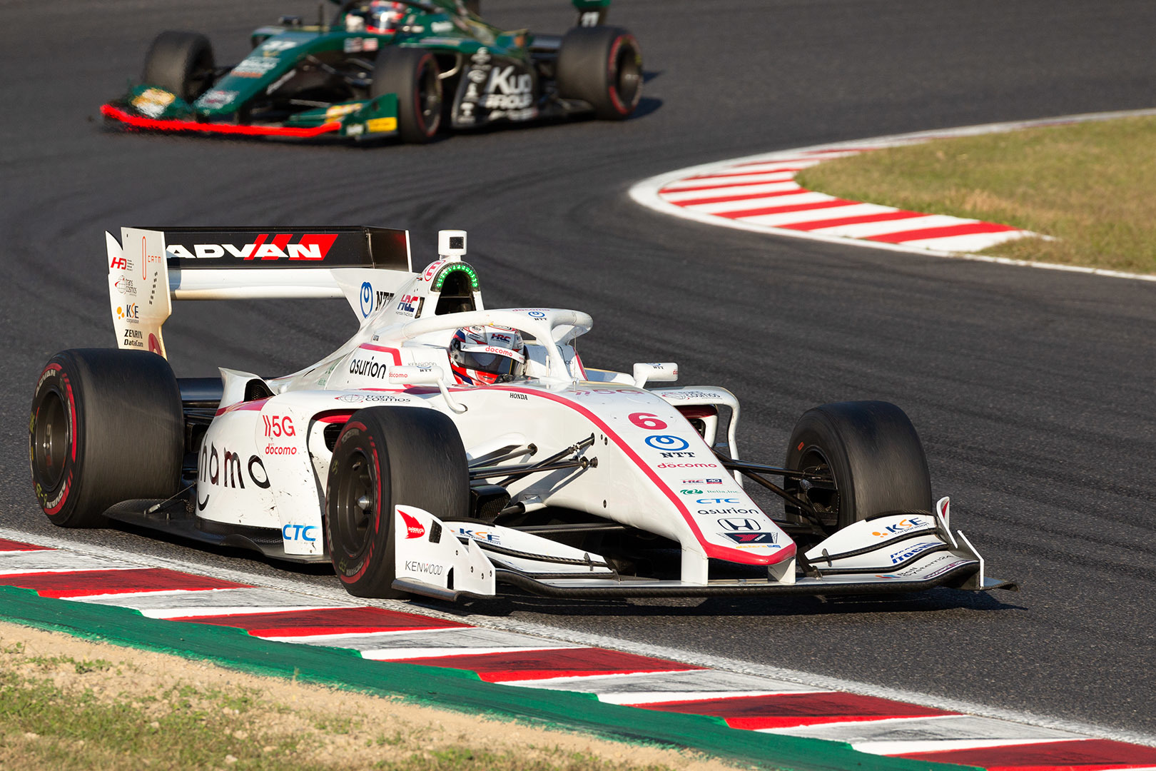 SUPER FORMULA 鈴鹿 その２ （第10戦の２位 大津、３位 宮田）_a0003166_11452896.jpg