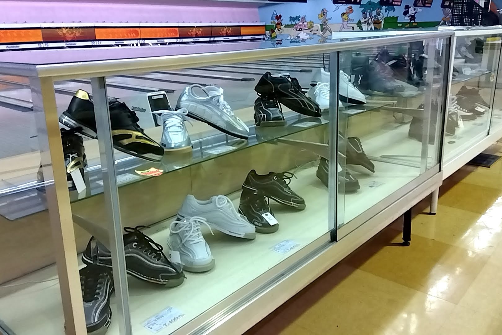 ボウリング場巡り　VEGA曽根ボウル_a0003166_11454953.jpg