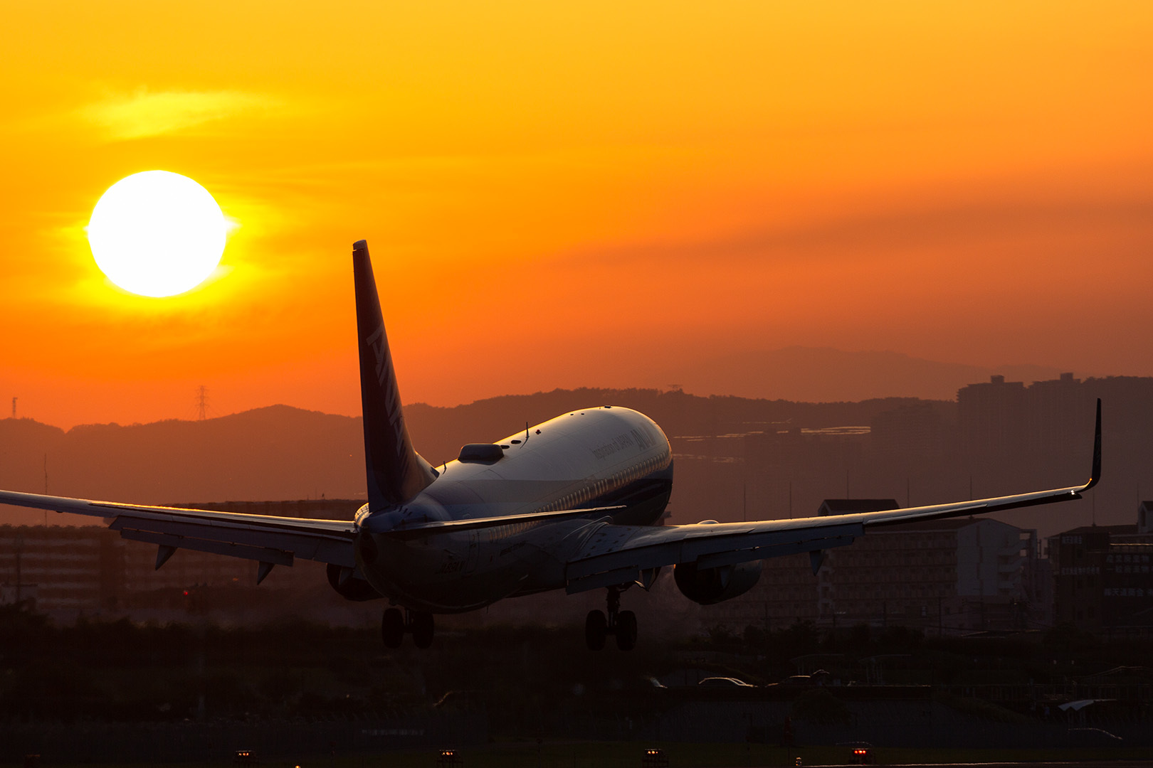 大阪空港 伊丹空港 夕焼け_a0003166_11481031.jpg