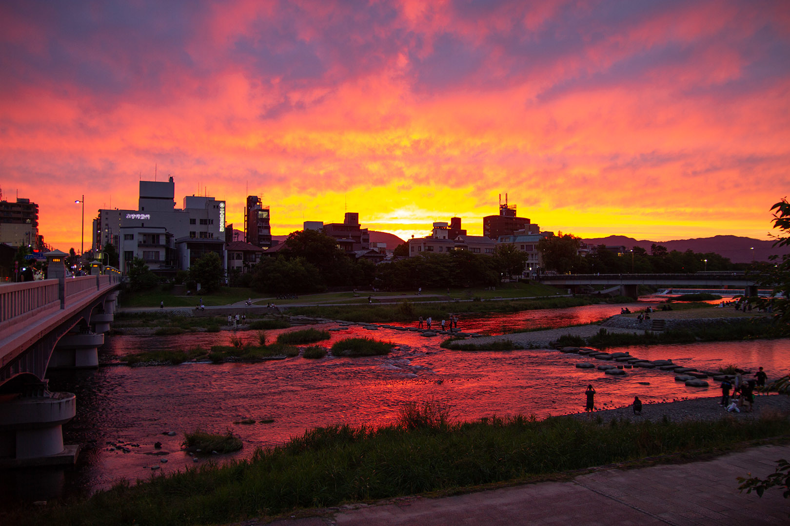 京都　出町柳　夕焼け_a0003166_11500100.jpg