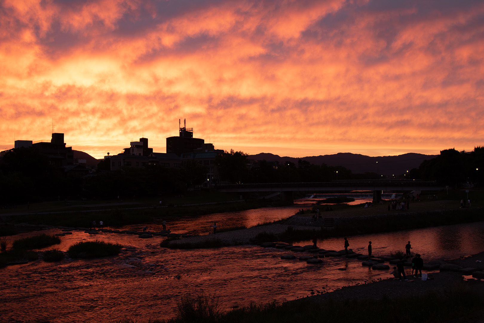 京都　出町柳　夕焼け_a0003166_11500273.jpg
