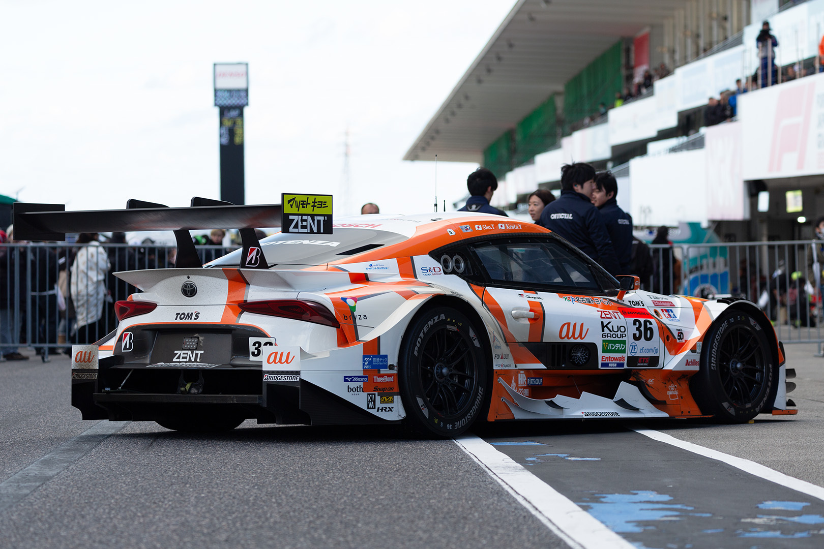 SUPER GT 鈴鹿 GT500 その１_a0003166_11570639.jpg