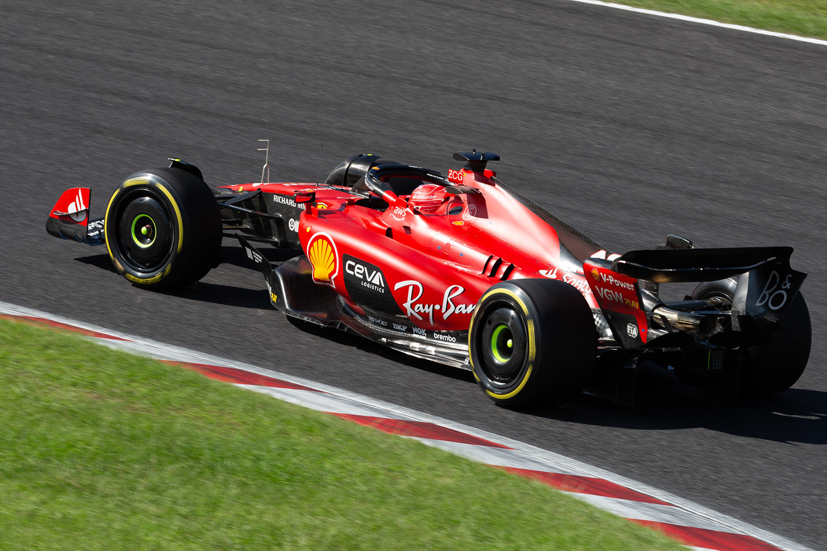 F1 フェラーリ ルクレール、サインツ（鈴鹿サーキット）_a0003166_12030192.jpg