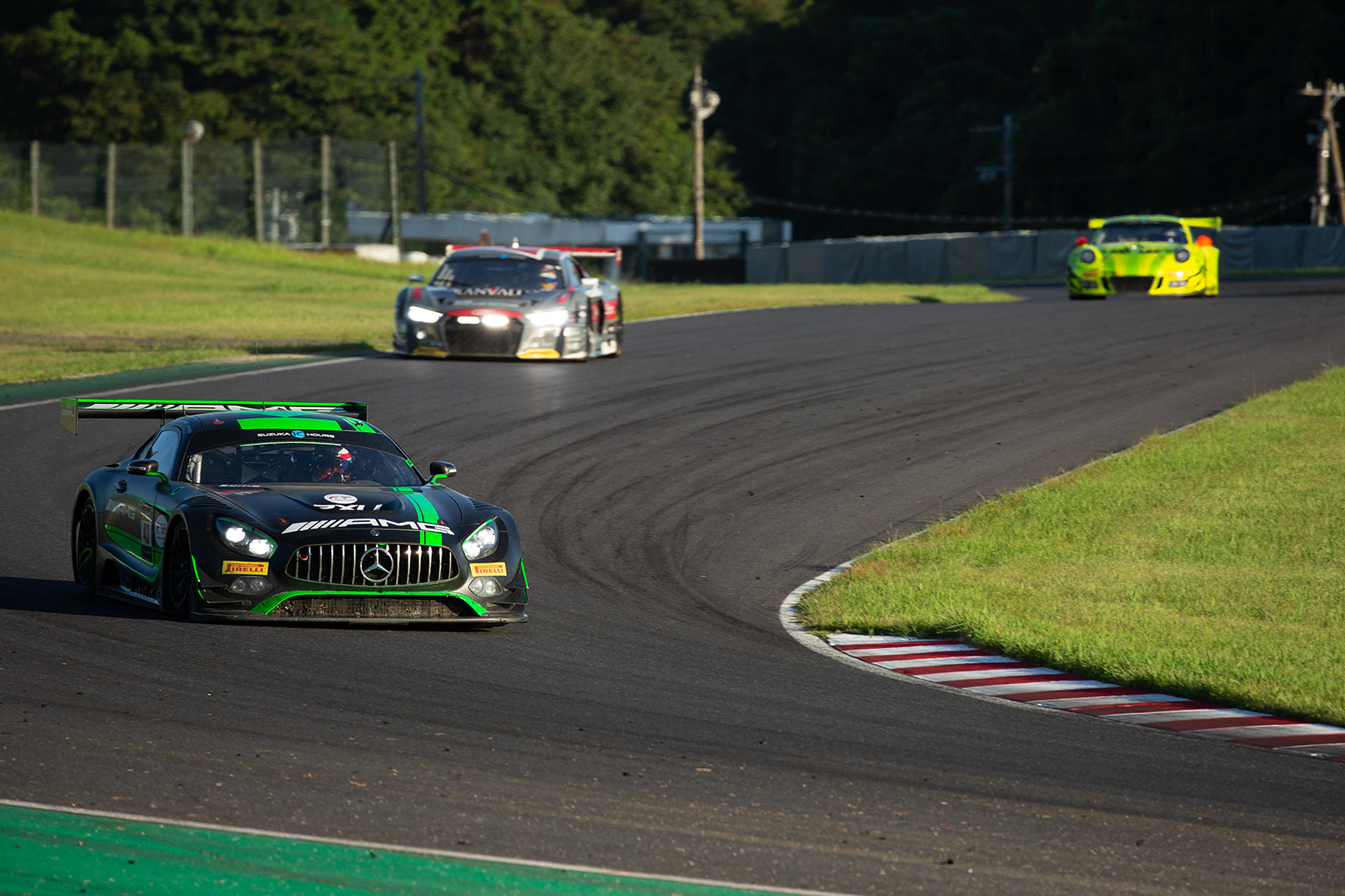 鈴鹿10時間耐久レース　その１_a0003166_12093969.jpg