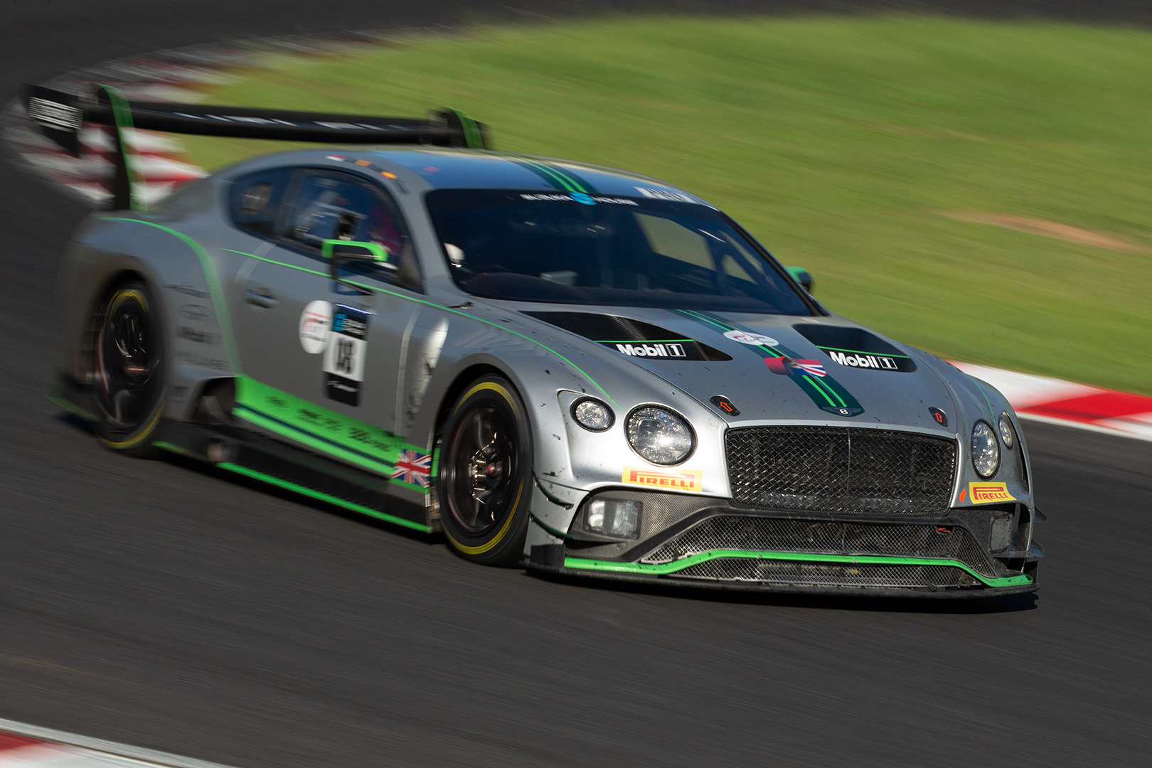 鈴鹿10時間耐久レース　その１_a0003166_12094061.jpg