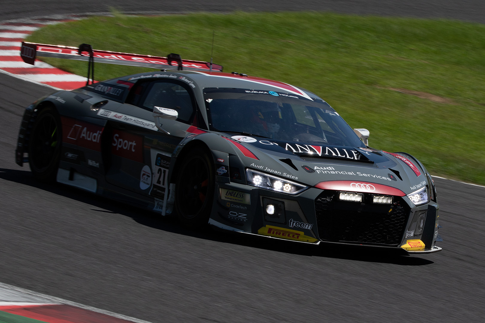 鈴鹿10時間耐久レース　その１_a0003166_12094119.jpg