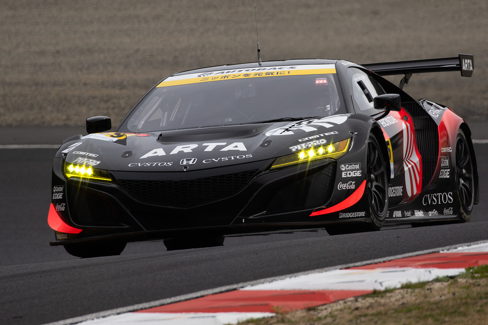 SUPER GT 岡山 ＧＴ３００新車、新デザインなど_a0003166_12103781.jpg