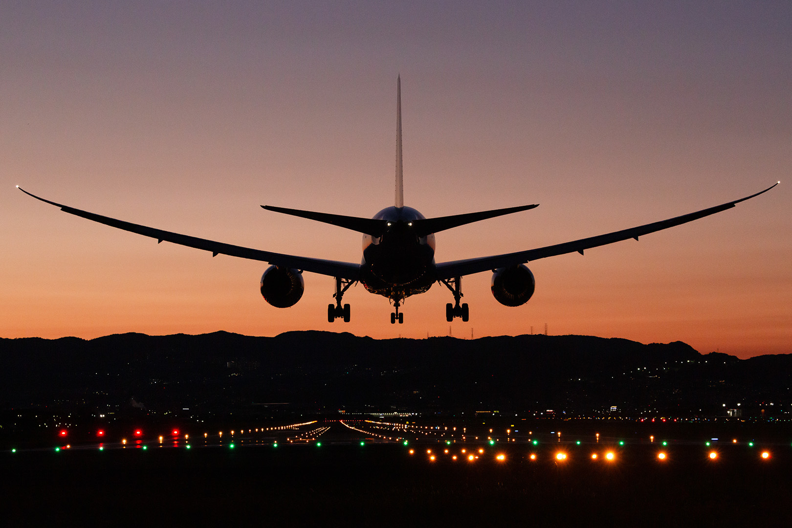 飛行機 B787 着陸 夕焼け（大阪空港 伊丹空港 千里川）_a0003166_12110883.jpg