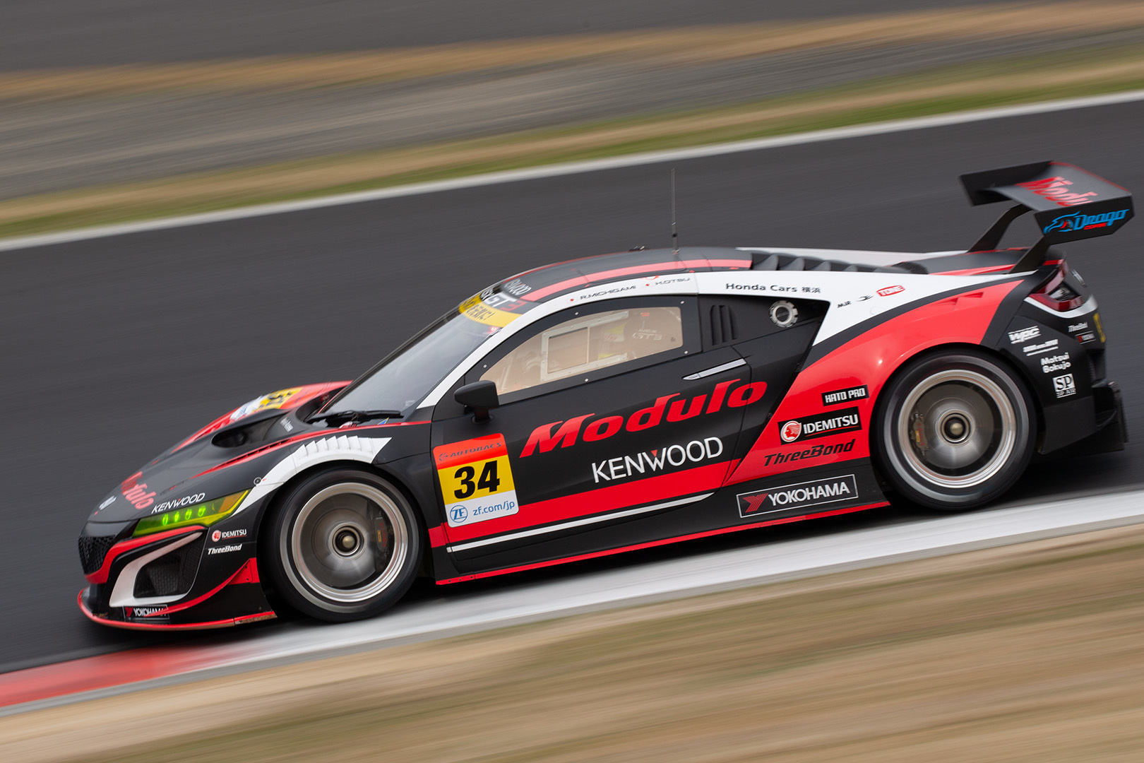 SUPER GT 岡山 ＧＴ３００新車、新デザインなど_a0003166_12112458.jpg