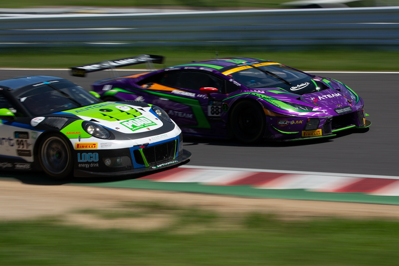 鈴鹿10時間耐久レース　その２_a0003166_12120022.jpg